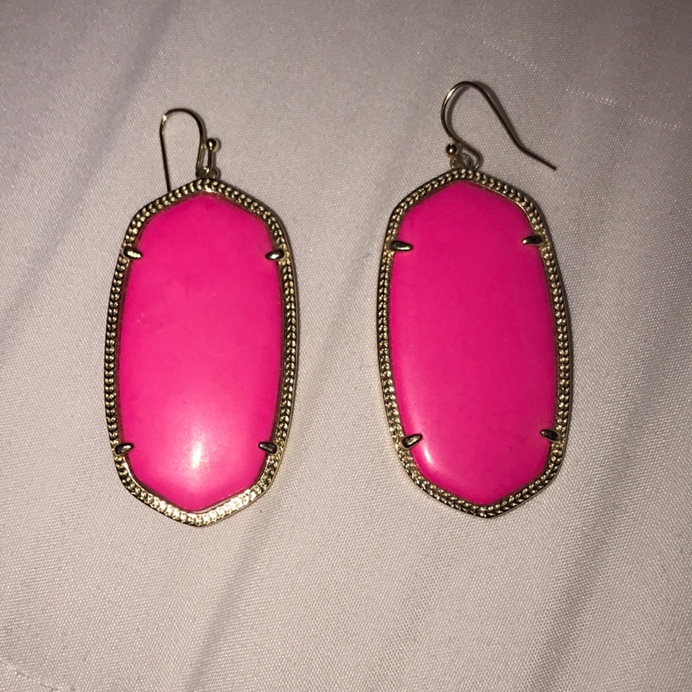 Kendra Scott Hot Pink Earrings!